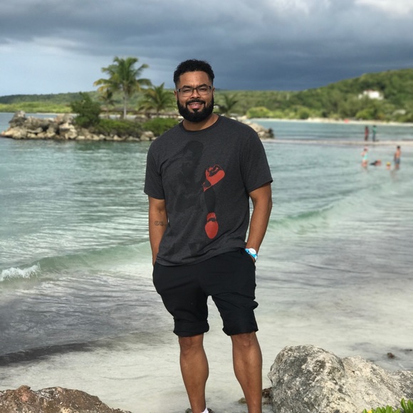 Meet your Posher, Conrad - Picture 2 of 2